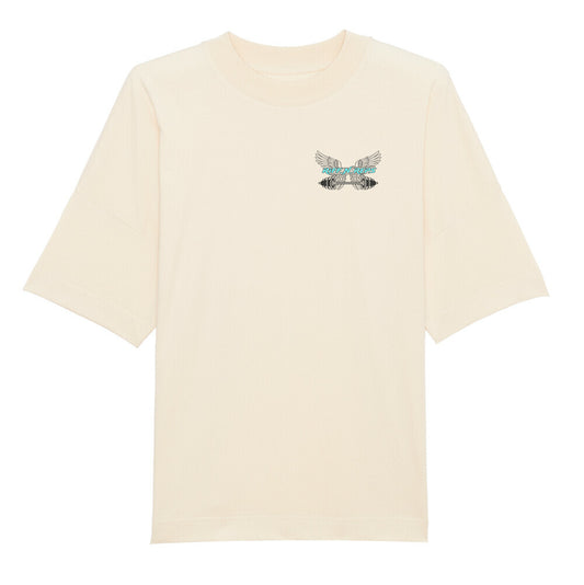 RIFF_N_REPS Logo in leuchtendem Cyan auf der linken Brust eines schwarzen Organic Oversize T-Shirts.