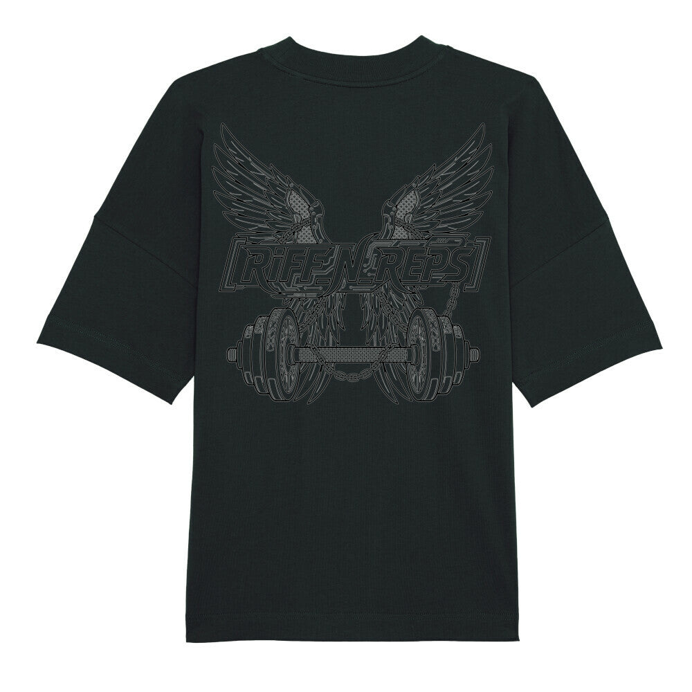 Detailliertes Rücken-Design mit Flügeln, Hanteln und Ketten im Linien-Art-Stil auf einem schwarzen Oversized Gym-Shirt.
