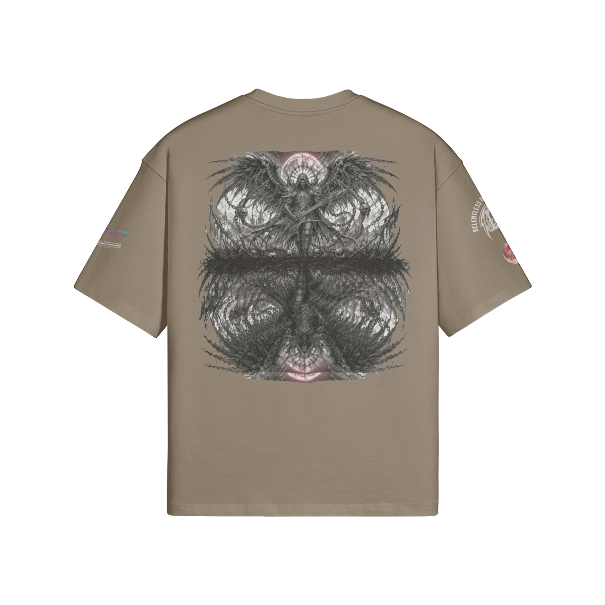 Rückansicht eines dunkelgrünen Oversized T-Shirts mit einem großflächigen, symmetrisch gespiegelten Grafikdruck eines Engels mit Gitarre im Metal-Stil.B7
