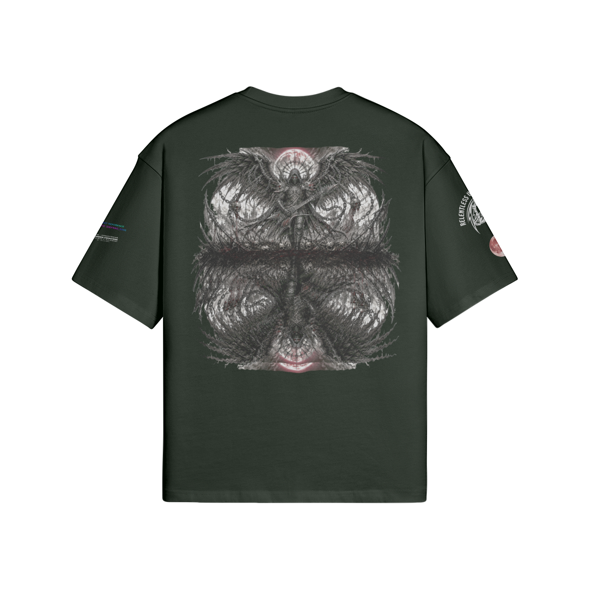Rückansicht eines dunkelgrünen Oversized T-Shirts mit einem großflächigen, symmetrisch gespiegelten Grafikdruck eines Engels mit Gitarre im Metal-Stil.B7